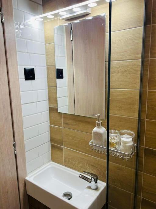 Luxury No4 Apartment In Ladadika Soluň Exteriér fotografie